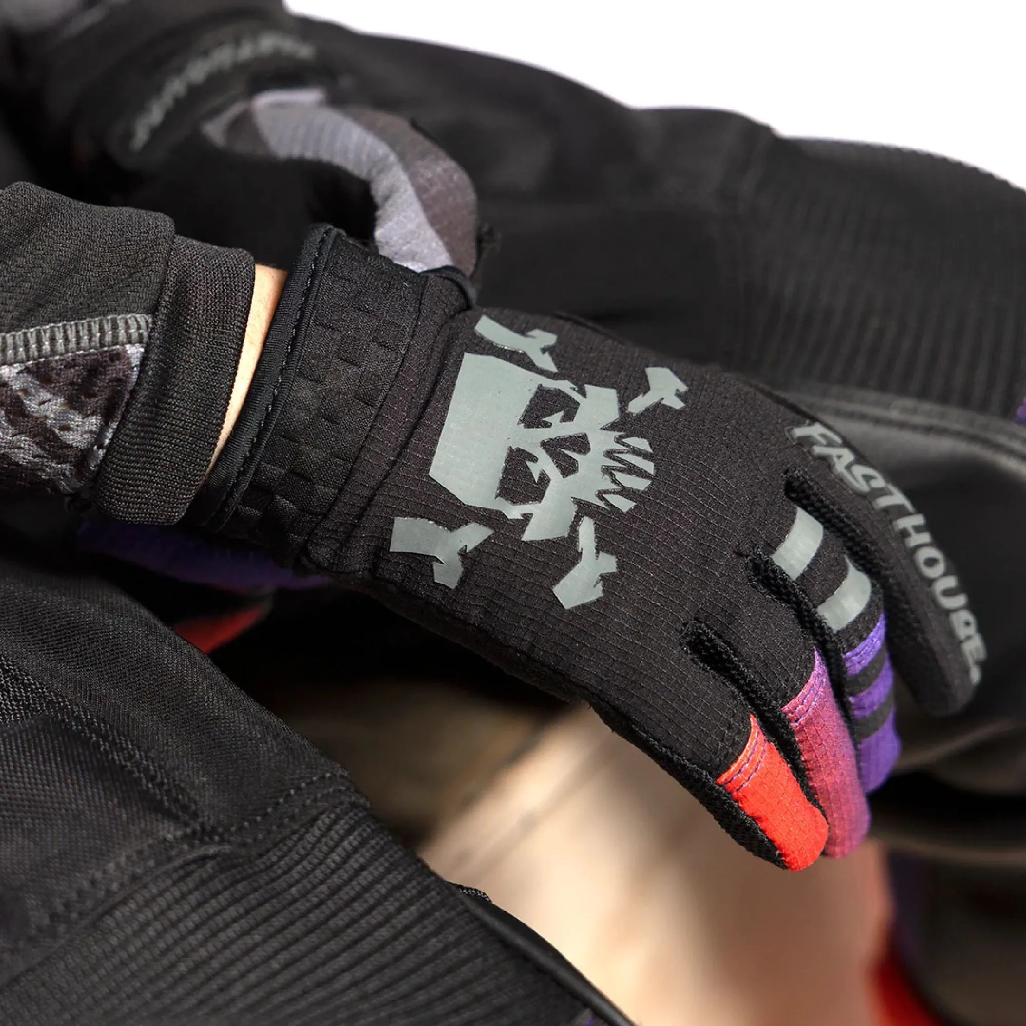 Fasthouse Youth Speed Style Nova Glove