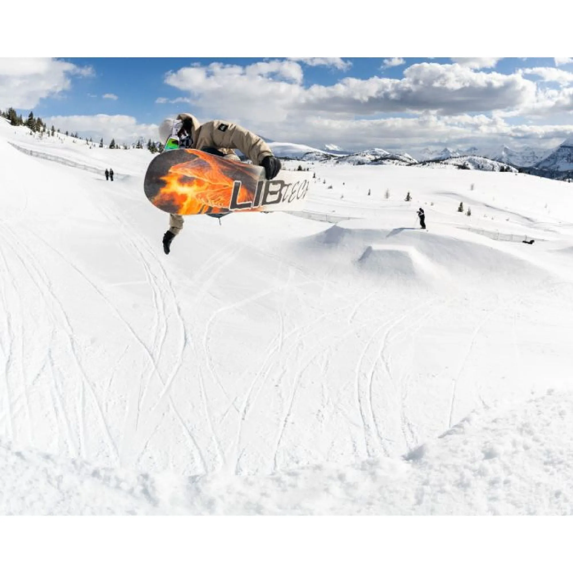 Lib Tech Dynamo Snowboard 2025